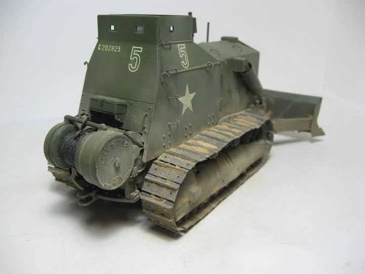Buldożer wojskowy Caterpillar D7 35852 Mirror Models