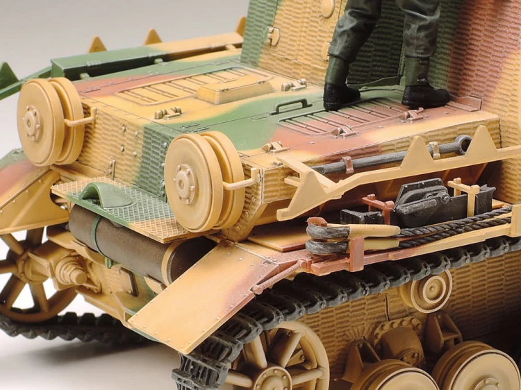 Działo Sturmpanzer IV Brummbar Late 35353 Tamiya