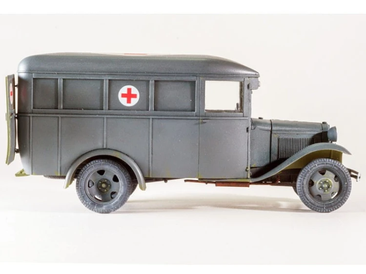 Autobus GAZ-03-30 ambulans 35160 MiniArt