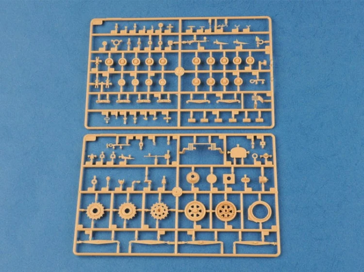 Czołg T-28 (spawany) 83852 Hobby Boss