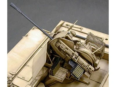 Działo Mobelwagen 3.7cm FlaK43 35237 Tamiya