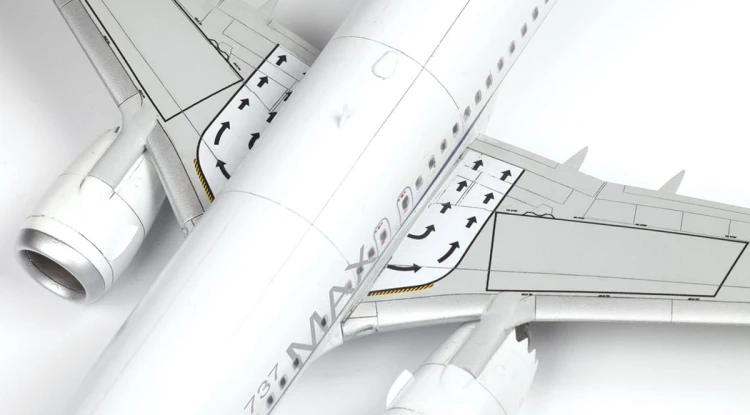 Samolot pasażerski Boeing 737-8 MAX 7026 Zvezda