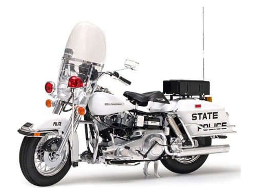 Motocykl Harley Davidson FLH1200 Policja 16038 Tamiya
