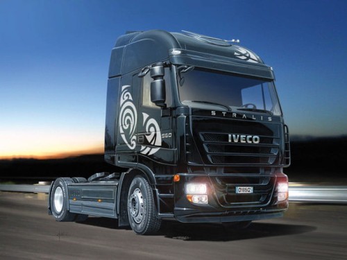 Iveco Stralis Active Space 3869 Italeri
