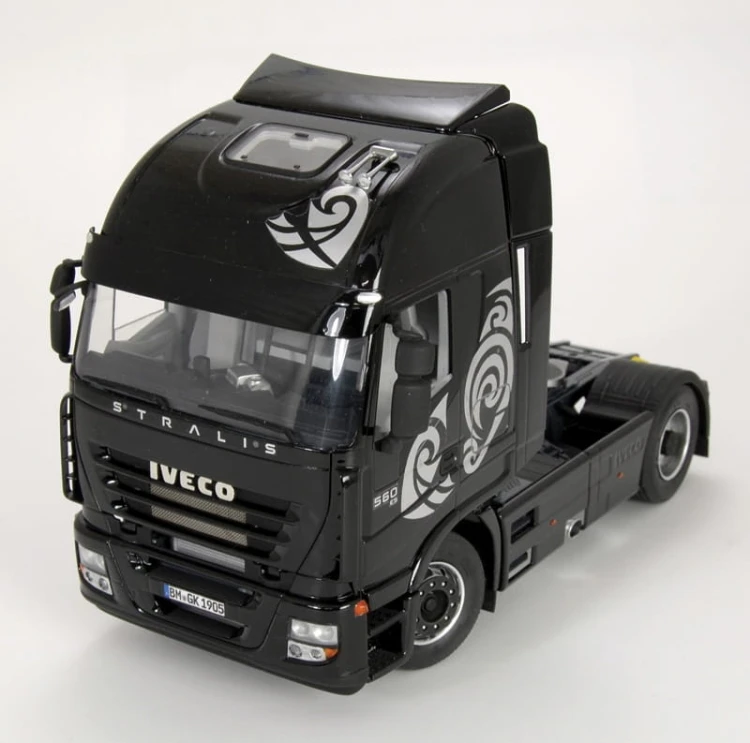 Iveco Stralis Active Space 3869 Italeri