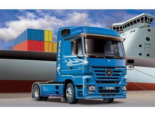 Mercedes Benz Actros 1854 LS V8 3824 Italeri