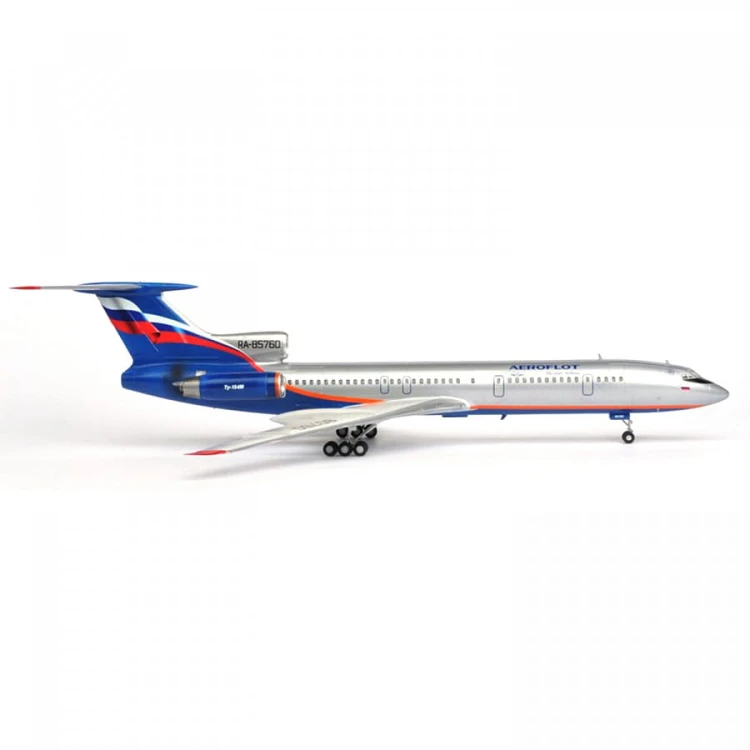 Samolot Tupolew Tu-154M 7004 Zvezda