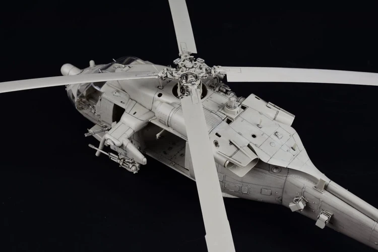 Śmigłowiec Sikorsky MH-60L Black Hawk KH50005 Kitty Hawk