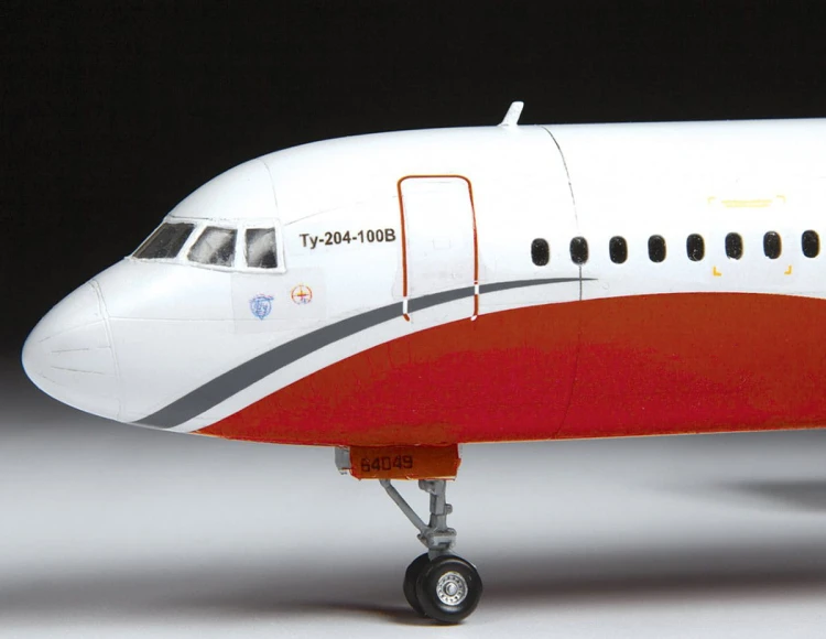 Samolot Tupolew Tu-204-100 7023 Zvezda