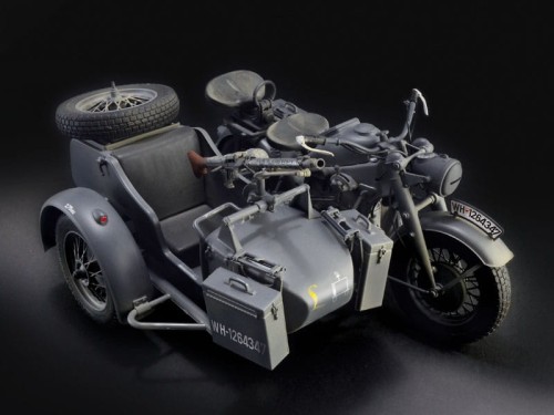 Motocykl Zundapp KS 750 z wózkiem 7406 Italeri