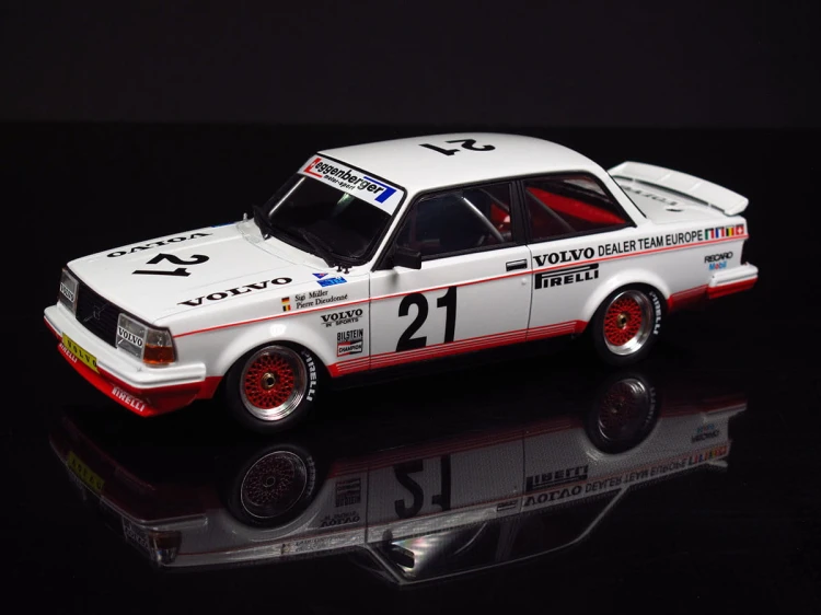 Volvo 240 Turbo '86 Macau 24012 Beemax