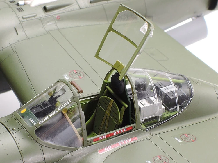 Samolot Lockheed P-38 F/G Lightning 61120 Tamiya