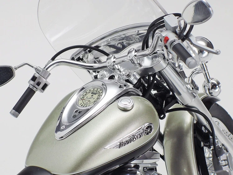 Yamaha XV 1600 Road Star Custom 14135 Tamiya