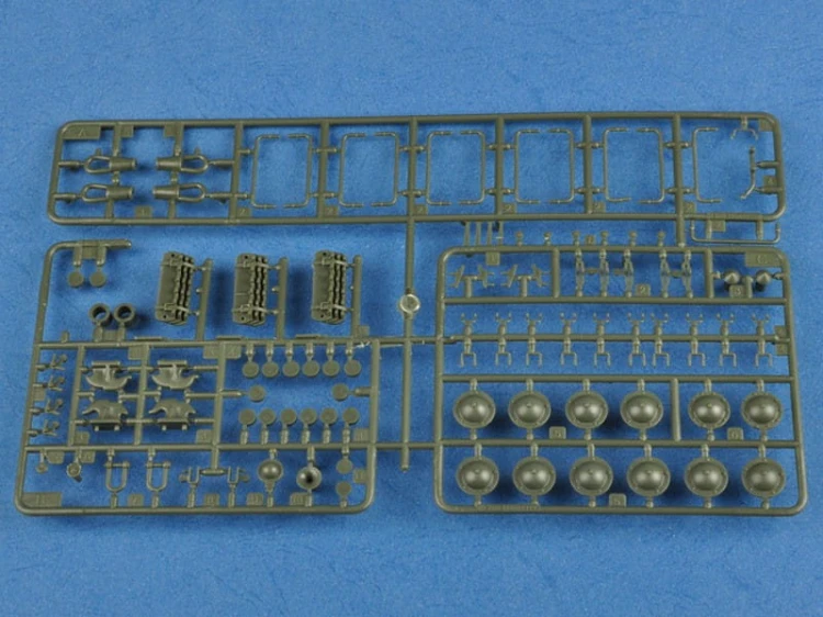 Czołg T-34/85 82602 Hobby Boss