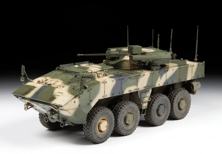 Transporter opancerzony Bumerang 8x8 3696 Zvezda