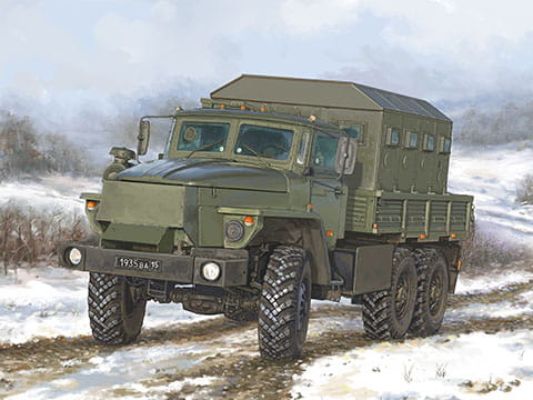 Ciężarówka wojskowa URAL-4320 CHZ 01071 Trumpeter