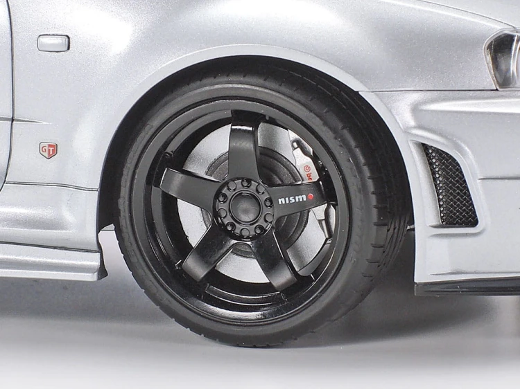 Nissan Skyline GT-R R34 Nismo Z-tune 24282 Tamiya