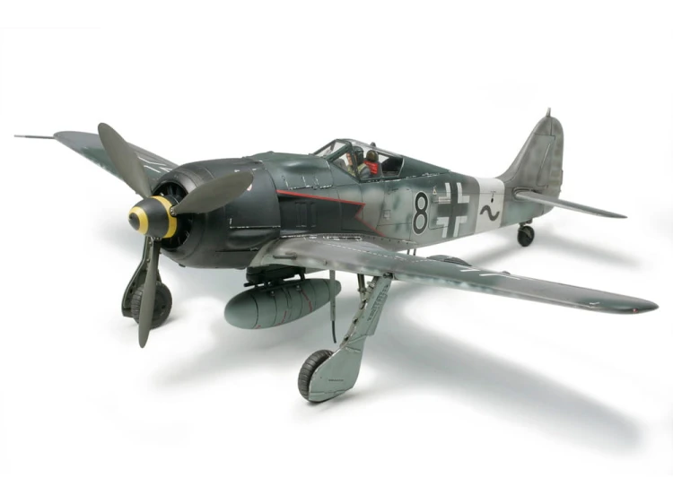 Samolot Focke Wulf Fw190 A-8/A-8 R2 61095 Tamiya