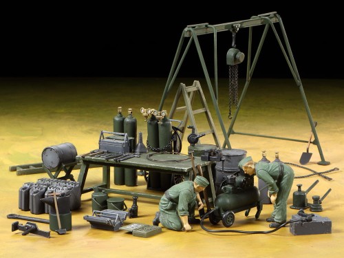 Figurki niemiecki zespół utrzymania ruchu 37023 Tamiya