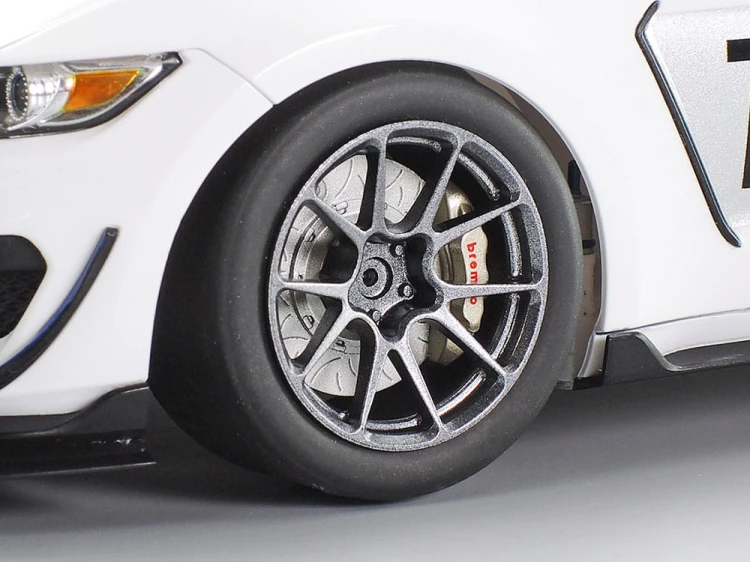 Ford Mustang GT4 24354 Tamiya