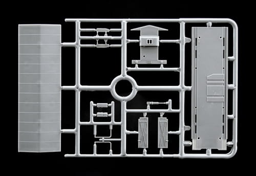 Wagon towarowy kryty typu F 8703 Italeri