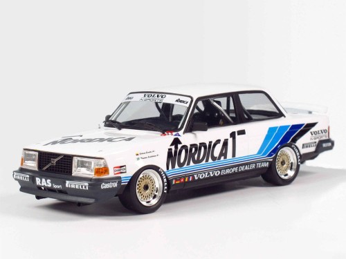Volvo 240 Turbo '86 24013 NuNu Hobby