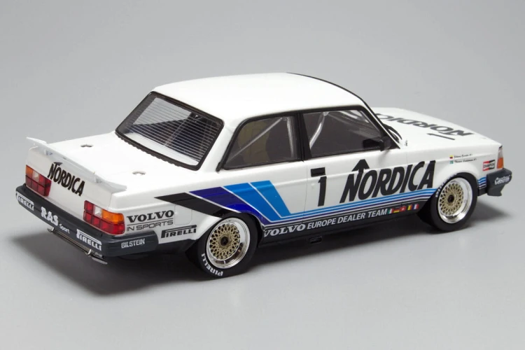 Volvo 240 Turbo '86 24013 NuNu Hobby