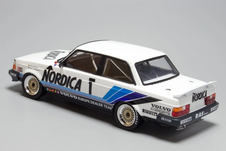 Volvo 240 Turbo '86 24013 NuNu Hobby
