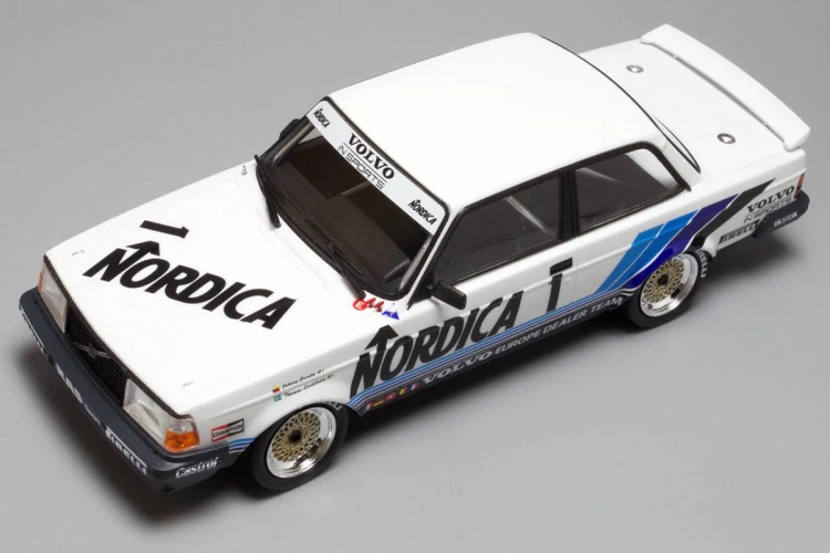 Volvo 240 Turbo '86 24013 NuNu Hobby