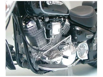 Yamaha XV 1600 Road Star 14080 Tamiya