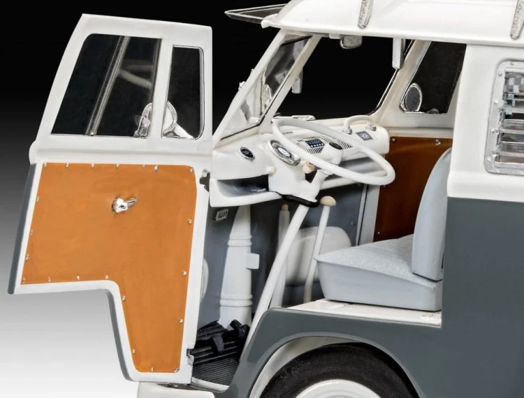 Volkswagen VW Transporter T1 Camper 07674 Revell