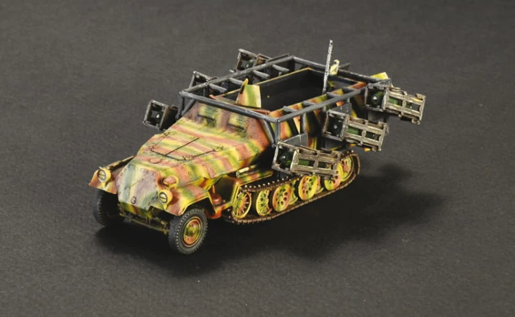 Transporter Sd.Kfz. 251/1 Wurfrahmen 7080 Italeri