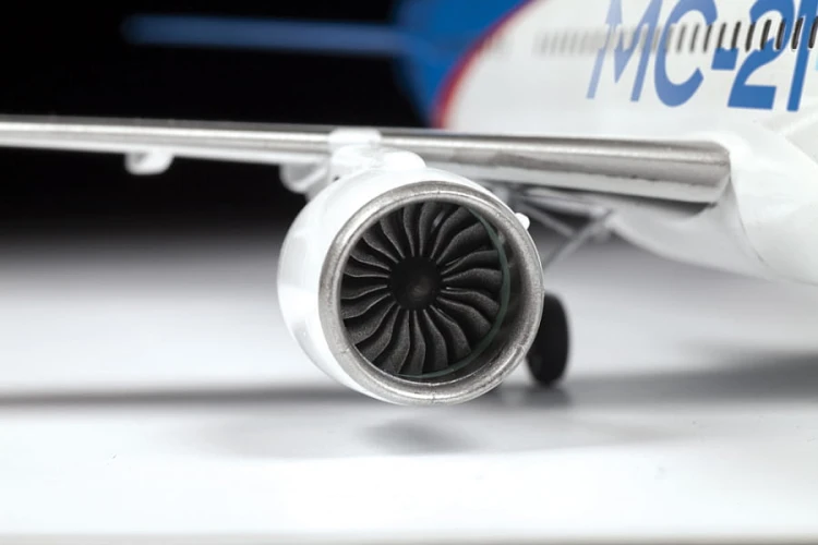 Samolot pasażerski Irkut MC-21-300 7033 Zvezda
