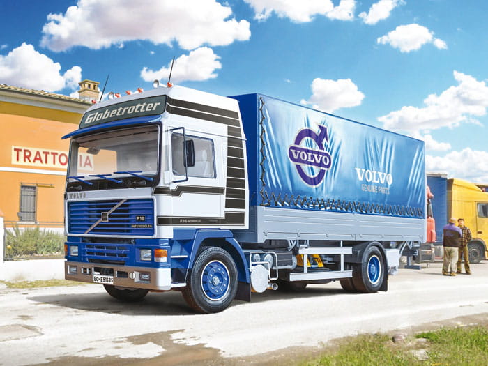 Volvo F16 Globetrotter Canvas 3945 Italeri