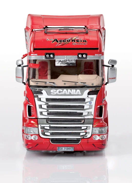 Scania R560 V8 Highline 3882 Italeri
