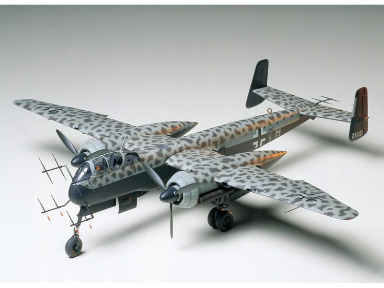 Samolot Heinkel He 219 A7 UHU 61057 Tamiya