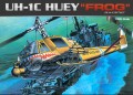 Śmigłowiec Bell UH-1C Huey Frog 12112 Academy