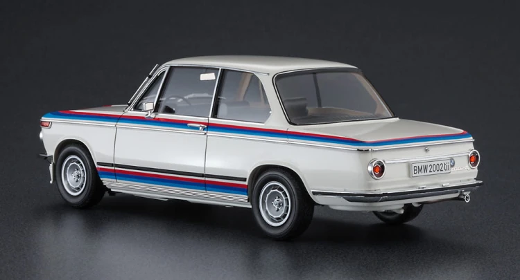 BMW 2002 tii w/Chin spoiler 20458 Hasegawa