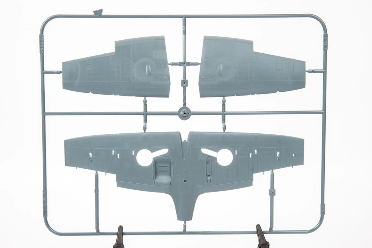 Samolot Supermarine Spitfire Mk.IIa 82153 Eduard
