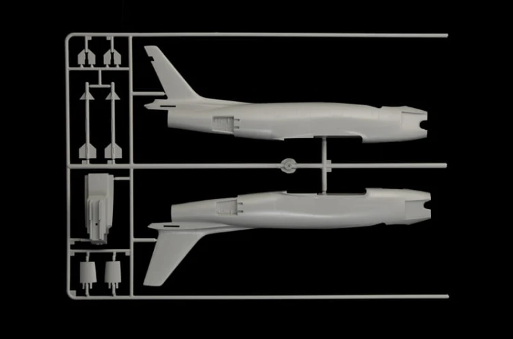Samolot North American FJ-2/3 Fury 2811 Italeri