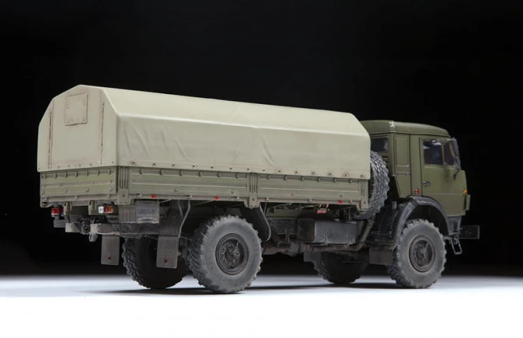 Ciężarówka KamAZ-4350 Mustang 3692 Zvezda
