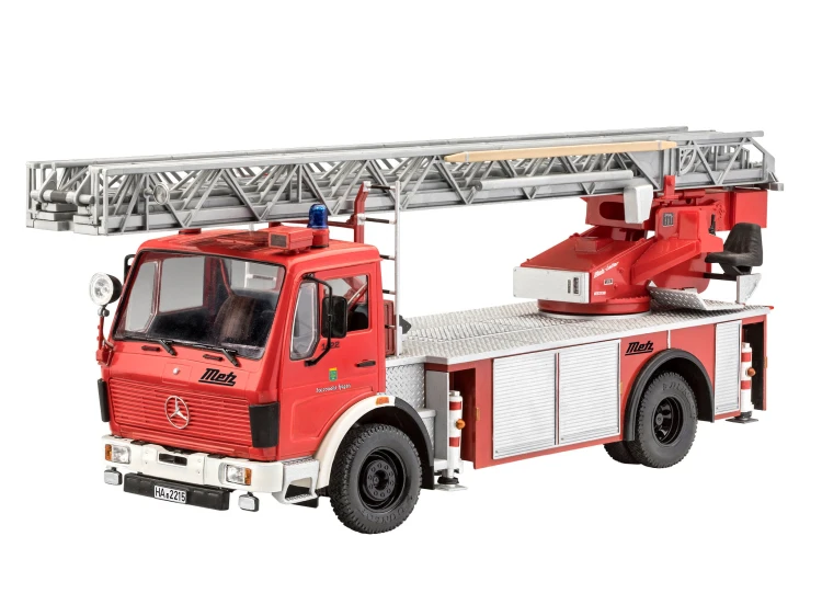 DLK 23-12 Mercedes Benz 1419 F/1422 F 07504 Revell
