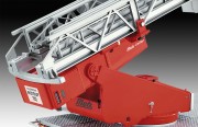 DLK 23-12 Mercedes Benz 1419 F/1422 F 07504 Revell