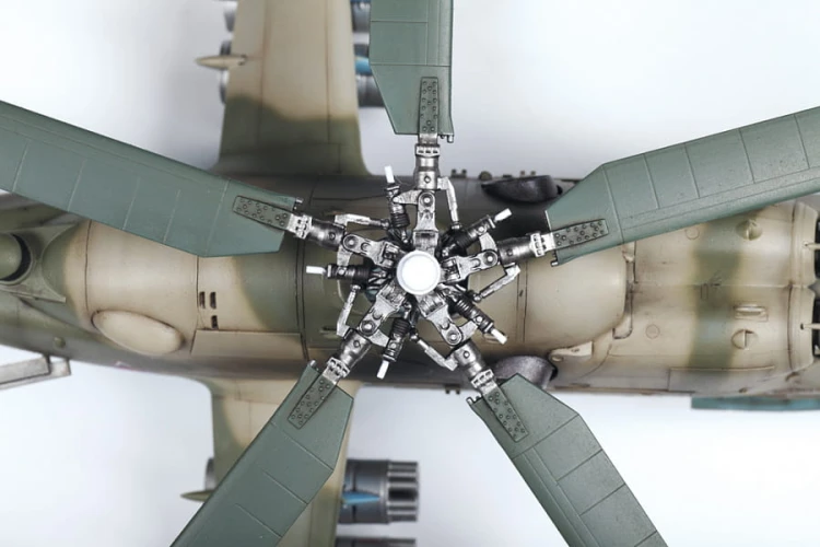 Śmigłowiec Mil Mi-24P 4812 Zvezda