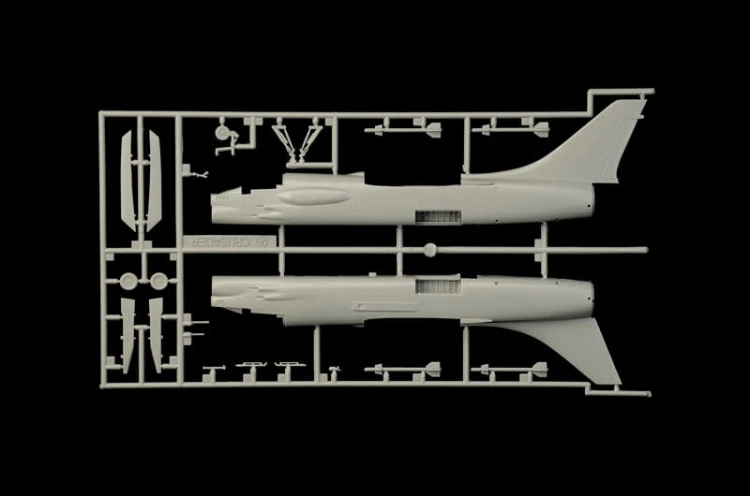 Samolot Vought F-8E Crusader 1456 Italeri