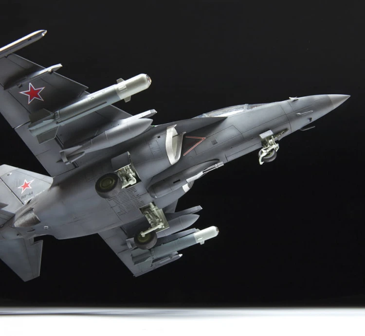 Samolot Yakovlev Yak-130 Jak-130 Mitten 4818 Zvezda