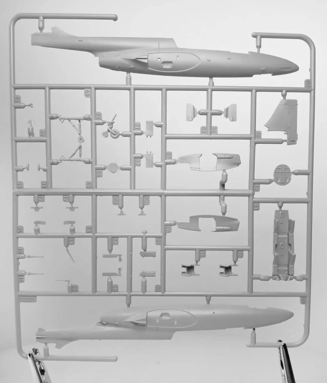 Samolot PZL TS-11 Iskra bis DF 70010 Arma Hobby