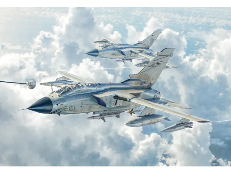 Samolot Panavia Tornado ECR 2517 Italeri