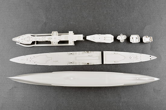 Okręt krążownik HMS Colombo 05363 Trumpeter