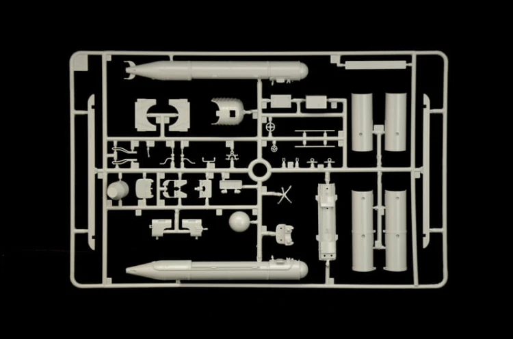 Torpeda wolnobieżna S.L.C. Maiale 5621 Italeri